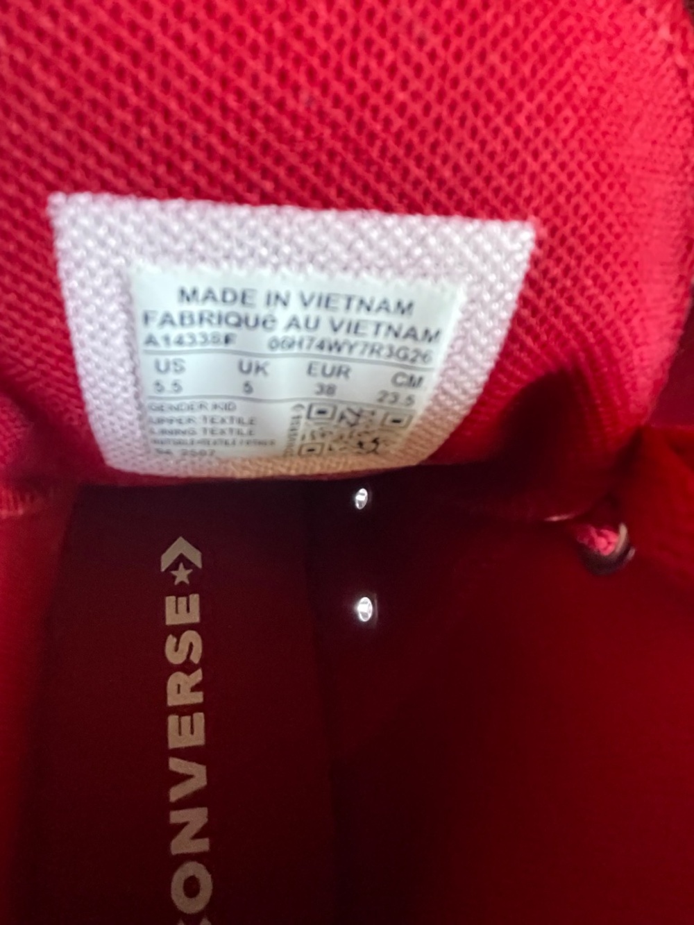 Cranberry Red Converse High tops with polka dots & bows - Picture 6 of 7